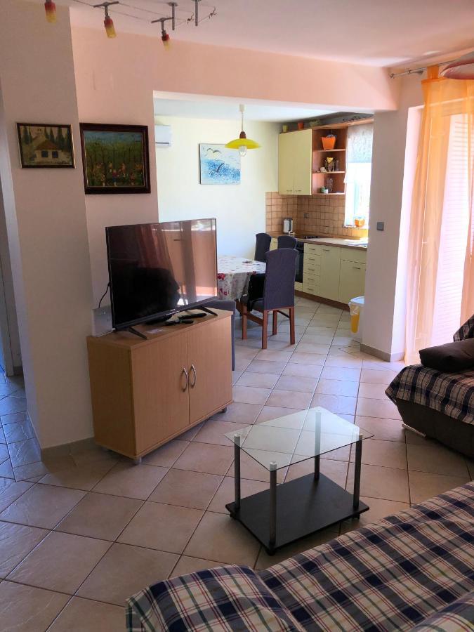 Vito & Rocco Apartment Malinska Luaran gambar