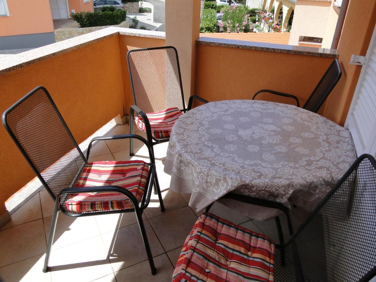 Vito & Rocco Apartment Malinska Bilik gambar